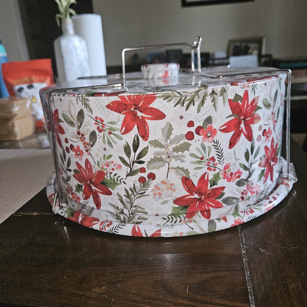 Holiday cake/pie holder